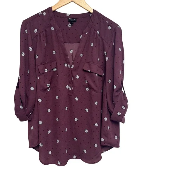 Torrid Harper Blouse Top Pug Dog Print 3/4 Roll Tab Sleeve Plus Size 0 L - Picture 2 of 9